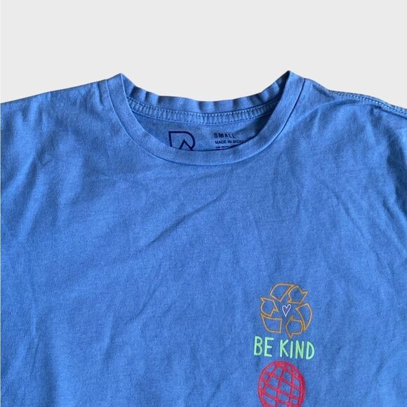 NWT Urban Outfitters Re.Purpose Be Kind Recycle T-Shirt Sz S Blue Comfy Soft Tee - Picture 3 of 12